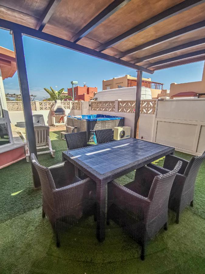 Aeren House Villa La Oliva Exterior photo